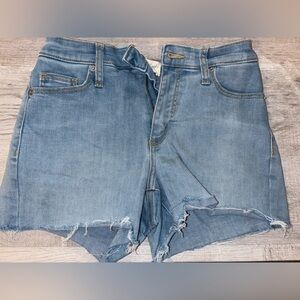 Universal Thread Light Blue Cropped Jeans